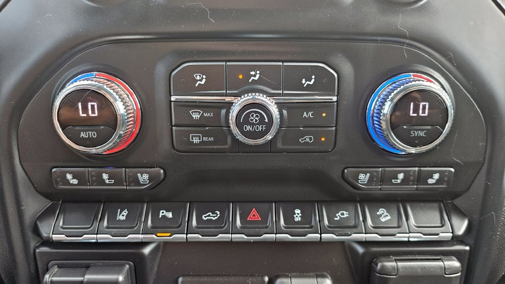 Used 2022 GMC Sierra 2500 AT4 w/ AT4 Premium Plus Package AWD/4WD image 37