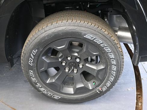 New 2026 RAM 1500 Big Horn AWD/4WD image 10
