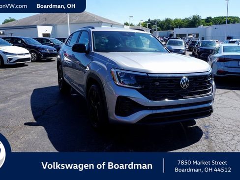 New 2026 Volkswagen Atlas Cross Sport SEL R-Line image 1