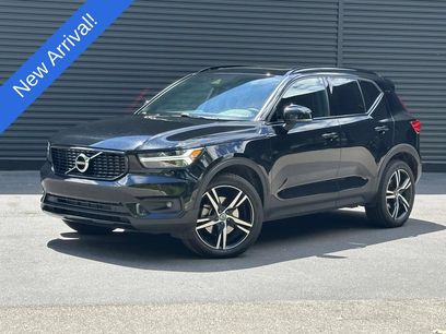 Used 2019 Volvo XC40 T5 R-Design