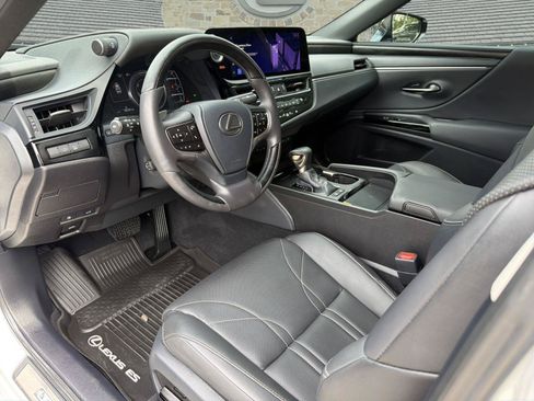 Certified 2024 Lexus ES 300h w/ Technology Package FWD image 10