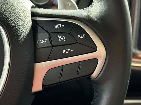 Used 2016 Dodge Challenger R/T Scat Pack w/ Leather Interior Group image 20