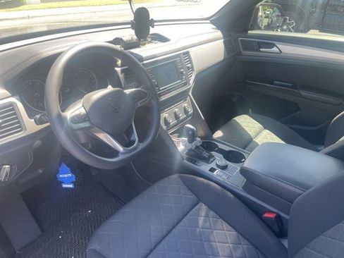 Used 2020 Volkswagen Atlas Cross Sport S image 15