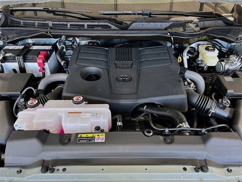 New 2026 Toyota Tundra SR5 image 27