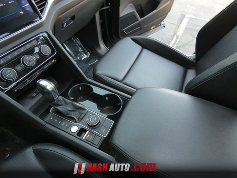 Used 2018 Volkswagen Atlas SEL AWD/4WD image 51