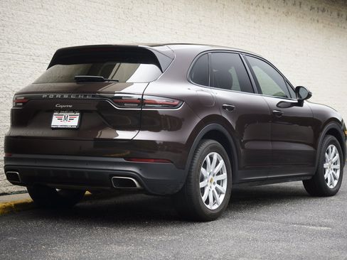Used 2019 Porsche Cayenne AWD/4WD image 7