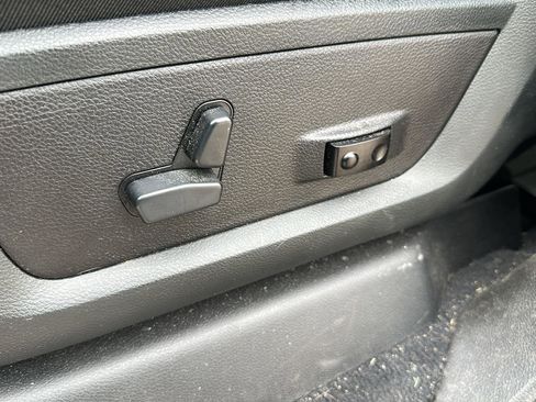 Used 2019 RAM 2500 Limited image 10