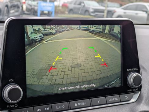 Used 2024 Nissan Sentra SV image 29