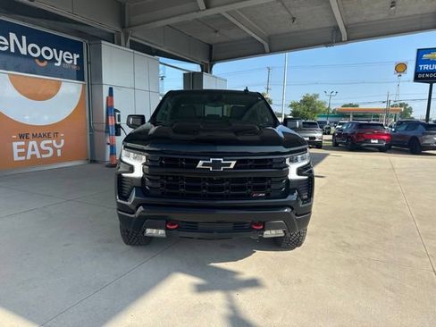 Used 2023 Chevrolet Silverado 1500 LT Trail Boss w/ Convenience Package II AWD/4WD image 3