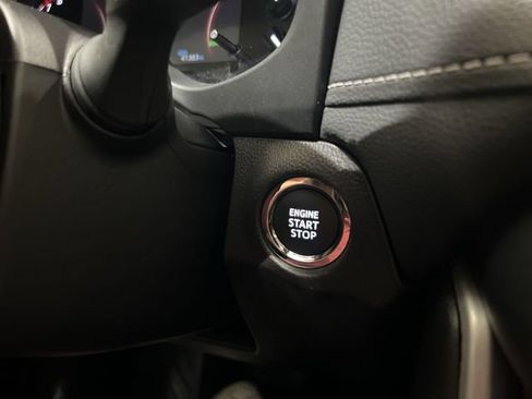 Used 2025 Toyota RAV4 XLE w/ Convenience Package FWD image 16