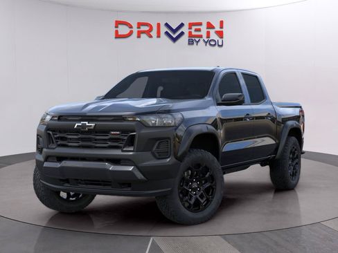 New 2026 Chevrolet Colorado Trail Boss AWD/4WD image 2