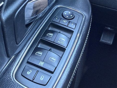 Used 2013 RAM 1500 Sport w/ Sport Premium Group image 21