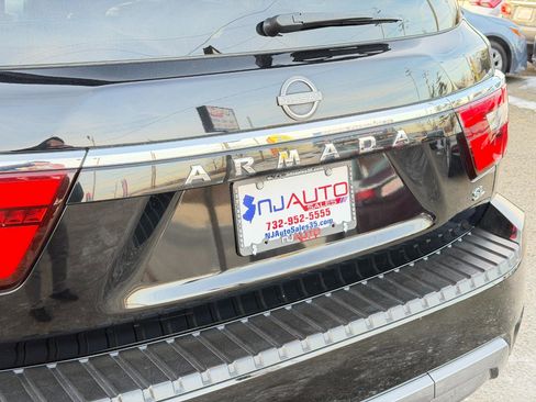 Used 2021 Nissan Armada SL w/ Captain's Chairs Package image 86