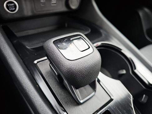 Certified 2023 Nissan Rogue SV image 15