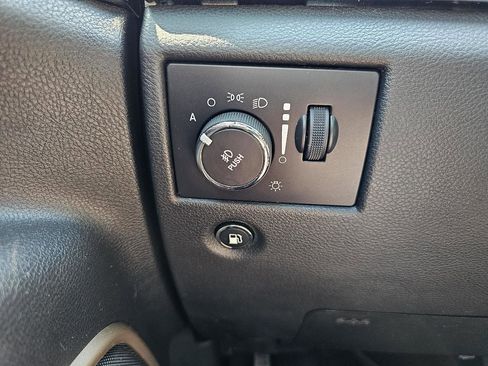 Used 2017 Jeep Grand Cherokee Overland AWD/4WD image 48