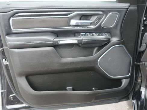 Used 2024 RAM 1500 Laramie AWD/4WD image 10