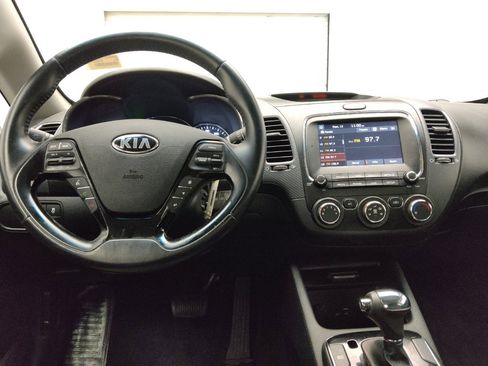 Used 2018 Kia Forte S image 22
