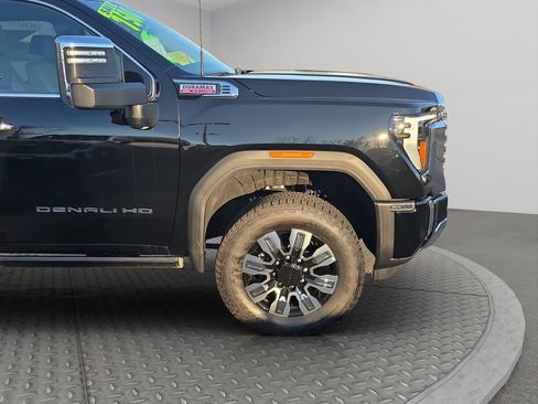 New 2025 GMC Sierra 2500 Denali w/ Denali Reserve Package image 22