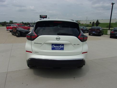 Used 2023 Nissan Murano SV image 4