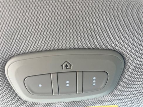 Used 2020 Chrysler Pacifica Touring-L Plus w/ Advanced Safetytec Group image 29