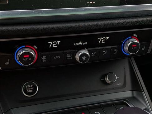 Certified 2025 Audi Q3 2.0T Premium Plus w/ Premium Plus Package image 10