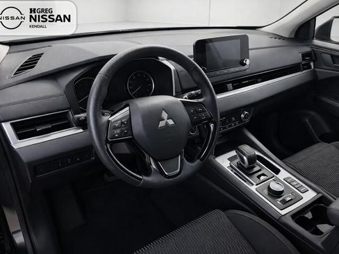 Used 2022 Mitsubishi Outlander ES FWD image 8