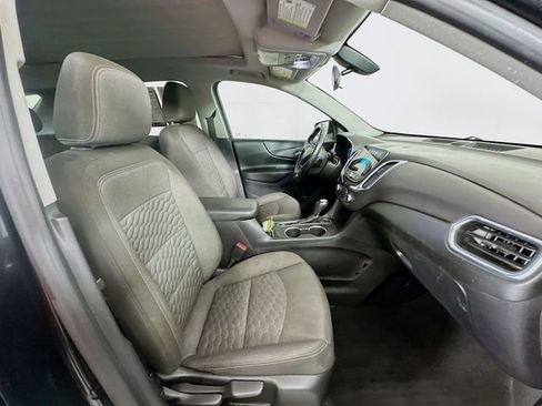 Used 2018 Chevrolet Equinox LT image 27