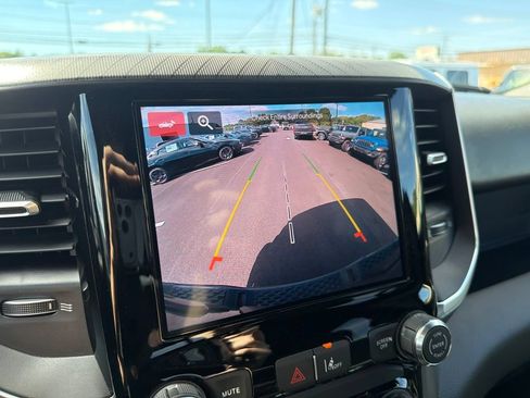 New 2026 RAM 1500 Express AWD/4WD image 11