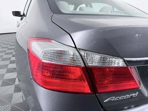 Used 2015 Honda Accord LX image 27