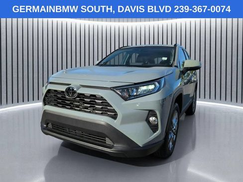 Used 2021 Toyota RAV4 XLE Premium FWD image 9