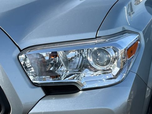 Used 2023 Toyota Tacoma SR image 11