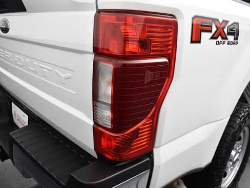 Used 2021 Ford F250 XLT w/ FX4 Off-Road Package AWD/4WD image 7