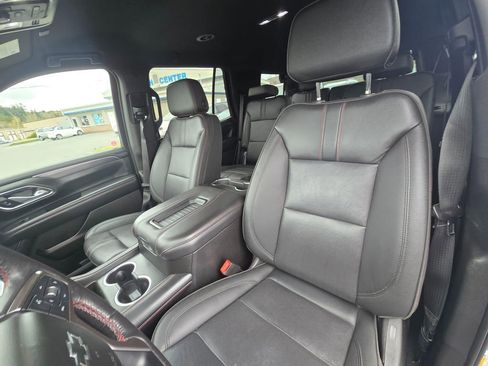 Used 2022 Chevrolet Tahoe RST w/ Sport Performance Package image 17