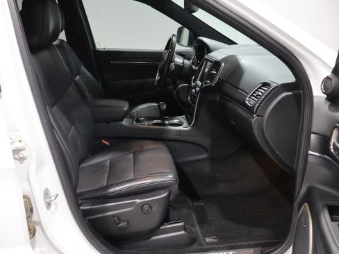 Used 2015 Jeep Grand Cherokee Summit AWD/4WD image 22