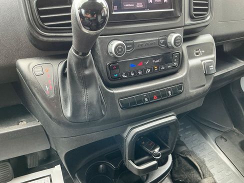 Used 2024 RAM ProMaster 2500 w/ Convenience Group FWD image 14