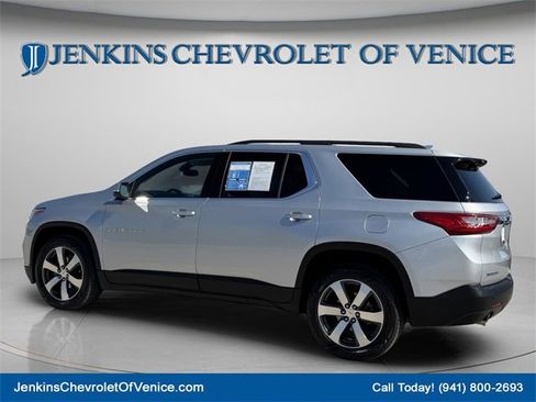 Certified 2021 Chevrolet Traverse LT w/ LT Premium Package image 8