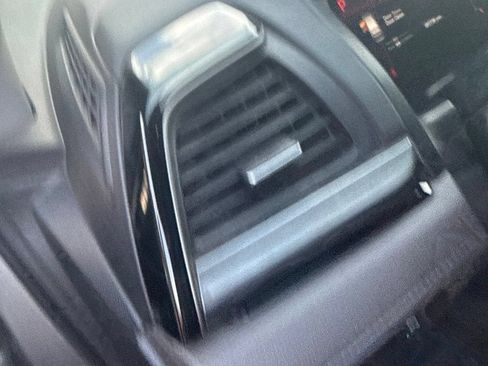 Used 2023 Honda Odyssey Elite image 2