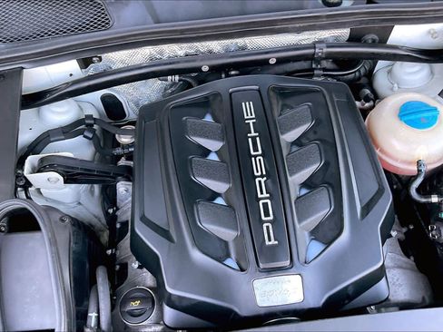 Used 2017 Porsche Macan S AWD/4WD image 29