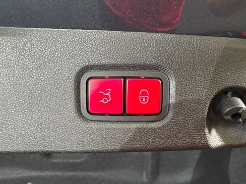 Used 2012 Mercedes-Benz CLS 550 image 29