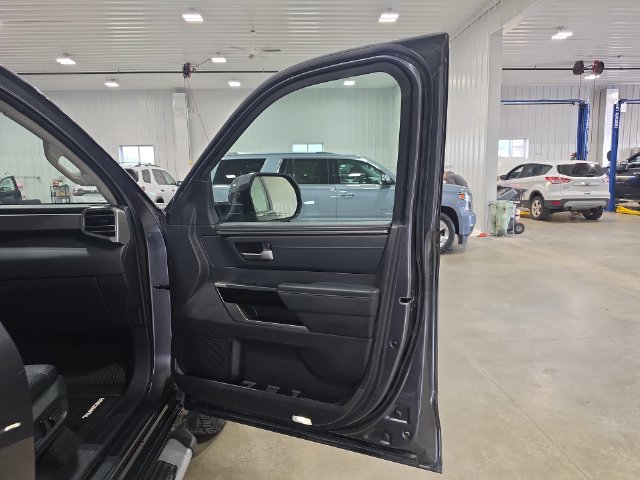 Used 2023 Toyota Tundra Limited w/ TRD Off-Road Package AWD/4WD image 33