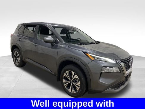 Used 2023 Nissan Rogue SV image 3