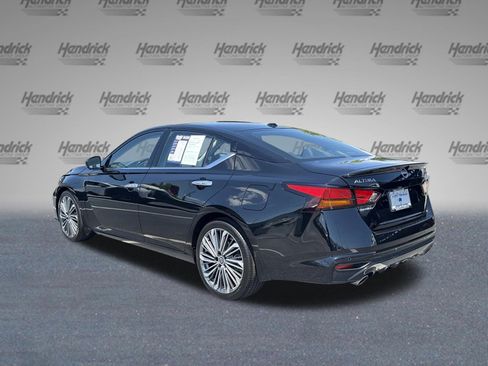 Used 2025 Nissan Altima 2.5 SL FWD image 8