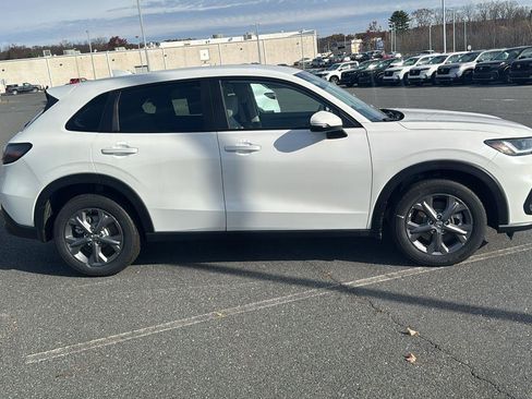 New 2026 Honda HR-V LX image 3