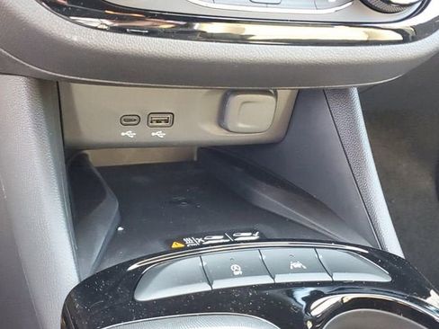 New 2026 Buick Envista Sport Touring image 23