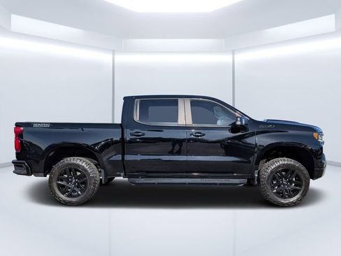 Used 2024 Chevrolet Silverado 1500 LT Trail Boss w/ LT Trail Boss Premium Package image 2