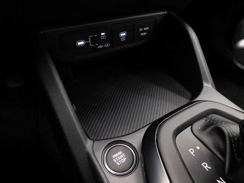 Used 2025 Kia K4 LXS image 47