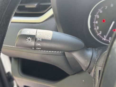 Used 2023 Toyota RAV4 LE AWD/4WD image 22