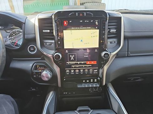 Used 2019 RAM 1500 Laramie image 22