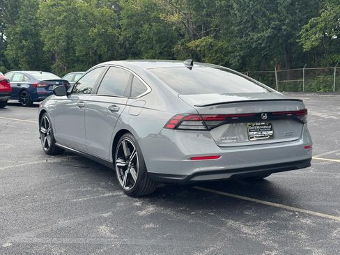 Used 2024 Honda Accord Sport image 7