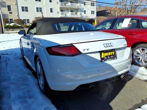 Used 2018 Audi TT 2.0T w/ Technology Package image 4